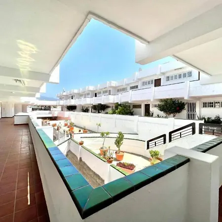 아파트 Nice With Wifi,pool, Near The Beach In Tenerife Sur, *