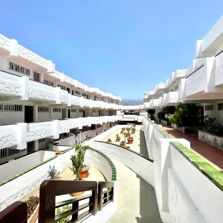 Nice With Wifi,pool, Near The Beach In Tenerife Sur, 아파트 코스타델실렌시오