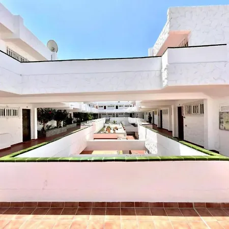 아파트 Nice With Wifi,pool, Near The Beach In Tenerife Sur, 코스타델실렌시오