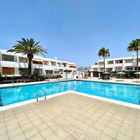 Nice With Wifi,pool, Near The Beach In Tenerife Sur, 아파트
