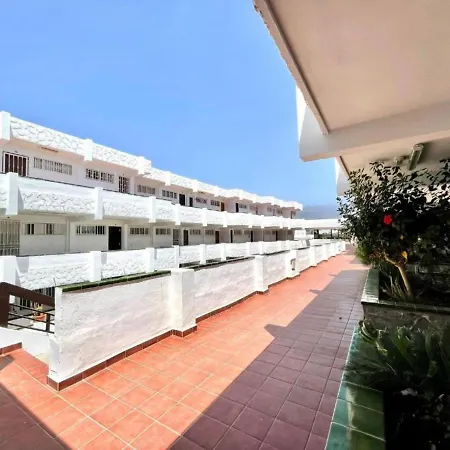 아파트 Nice With Wifi,pool, Near The Beach In Tenerife Sur, *