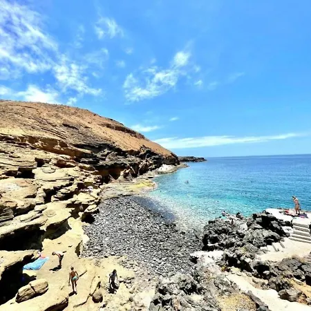 Nice With Wifi,pool, Near The Beach In Tenerife Sur, Apartamento