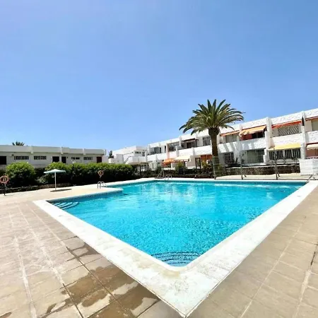 Lägenhet Nice With Wifi,pool, Near The Beach In Tenerife Sur, *