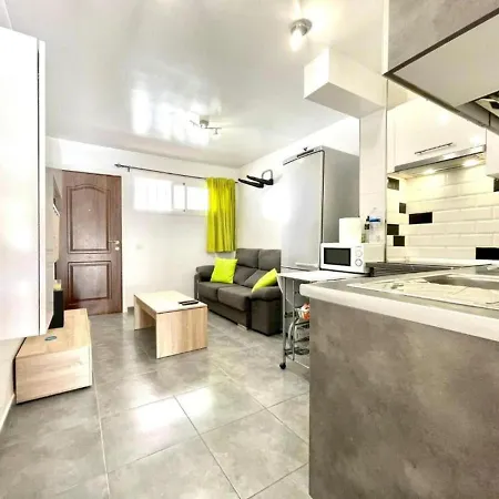 Lägenhet Nice With Wifi,pool, Near The Beach In Tenerife Sur,